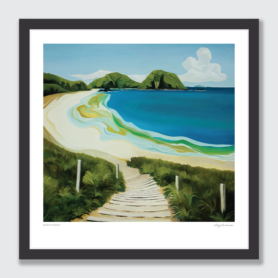 Matapouri Beach Art Print by Guy Harkness